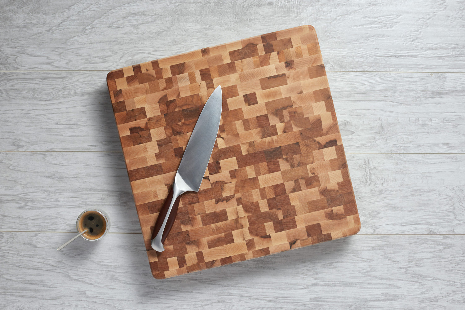 Butcher block with recessed handles and wooden feet (16 x 16 x 1.5 in)