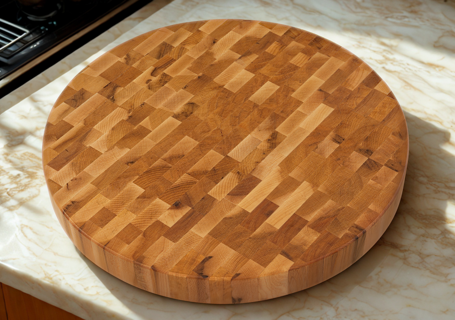 Bloc à dépecer rond avec pattes en bois (18 po x 2 po)