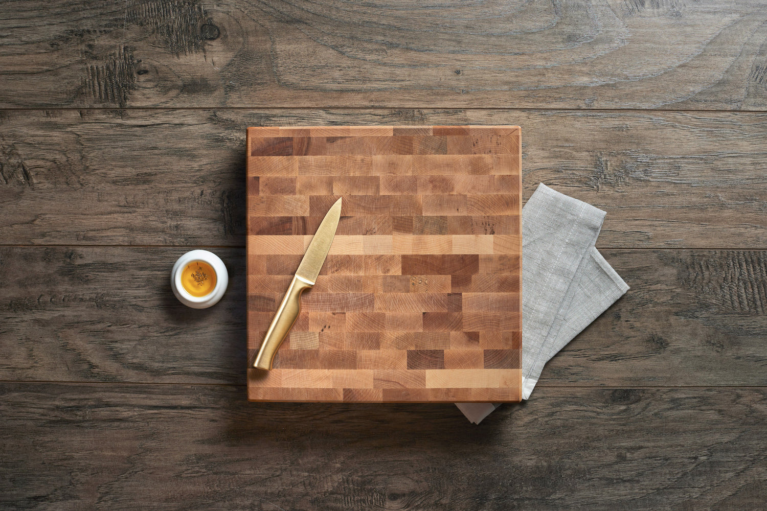 Bloc à dépecer avec poignées renforcées et pattes en caoutchouc (12 x 12 x 2 po)