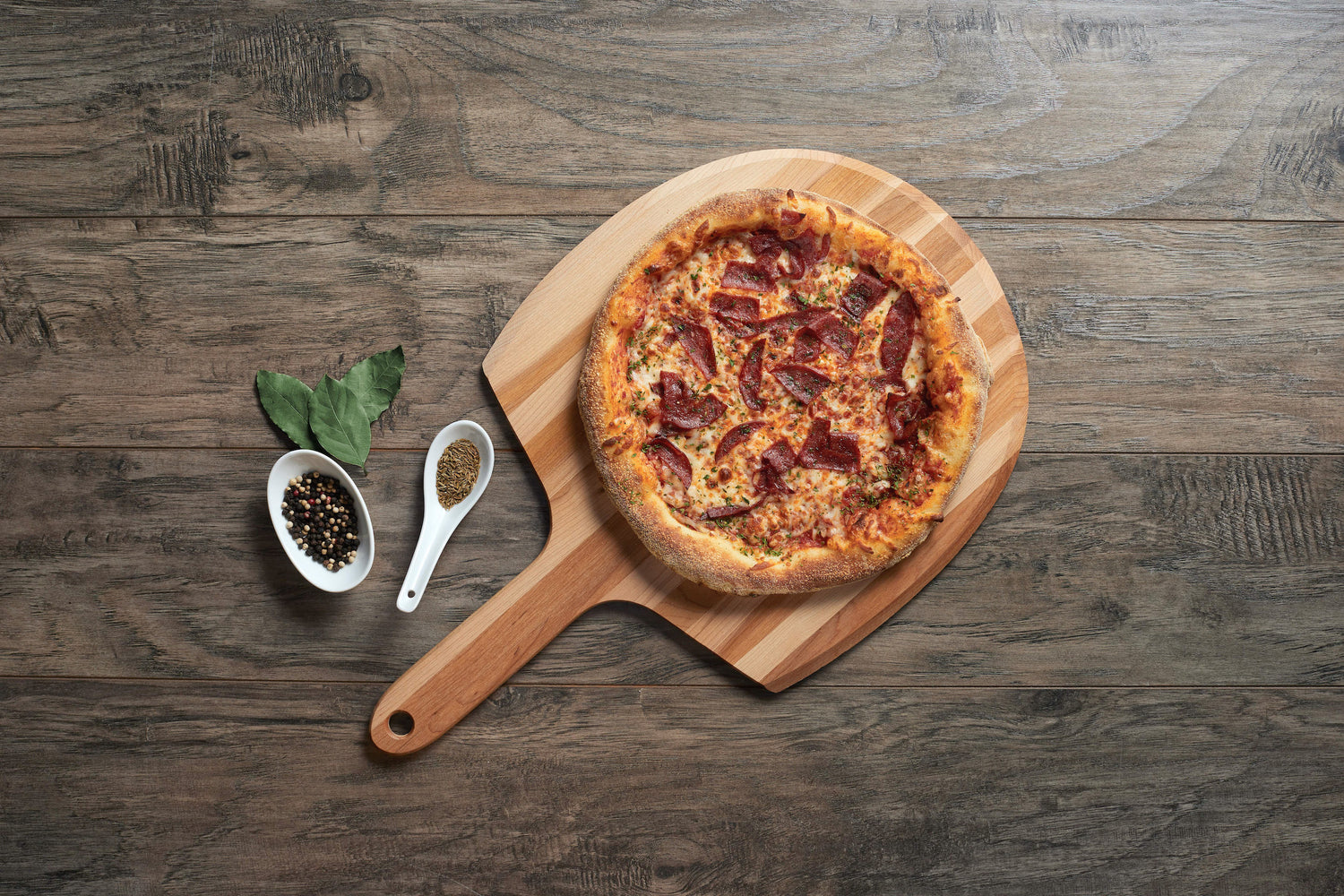 Palette à pizza (3 po dia. x 21 x 0.375 po)