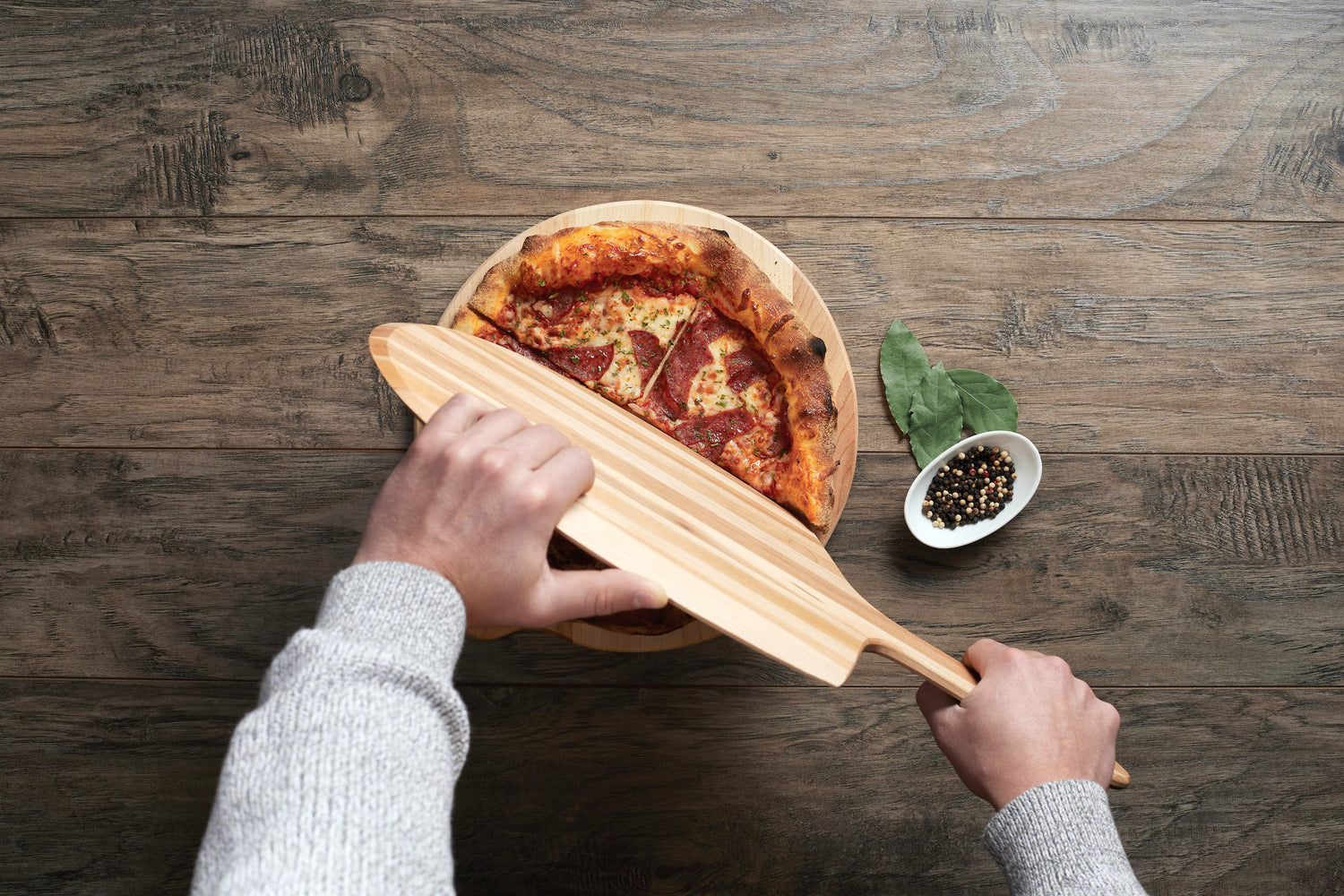Palette à pizza (3 po dia. x 21 x 0.375 po)