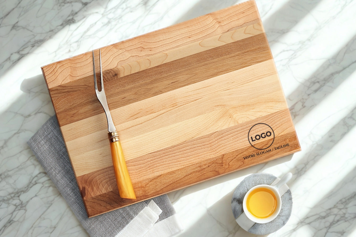 Planche à découper utilitaire (12 x 16 x 0.75 po)- en bois d’érable naturel, personnalisation professionnelle incluse, cadeau corporatif distinctif, fabrication locale