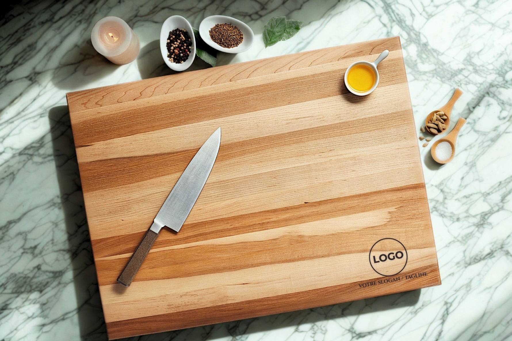 Planche à découper utilitaire (18 x 24 x 1 po)- en bois d’érable authentique, logo corporatif gravé, cadeau pour partenaires, conception québécoise