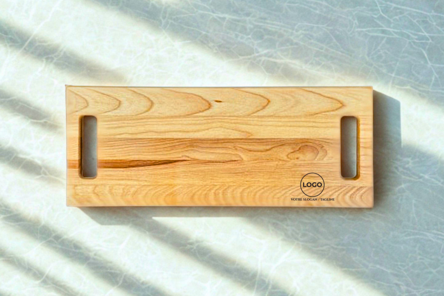 Planche à découper utilitaire avec poignées doubles (8 x 20 x 0.75 po)