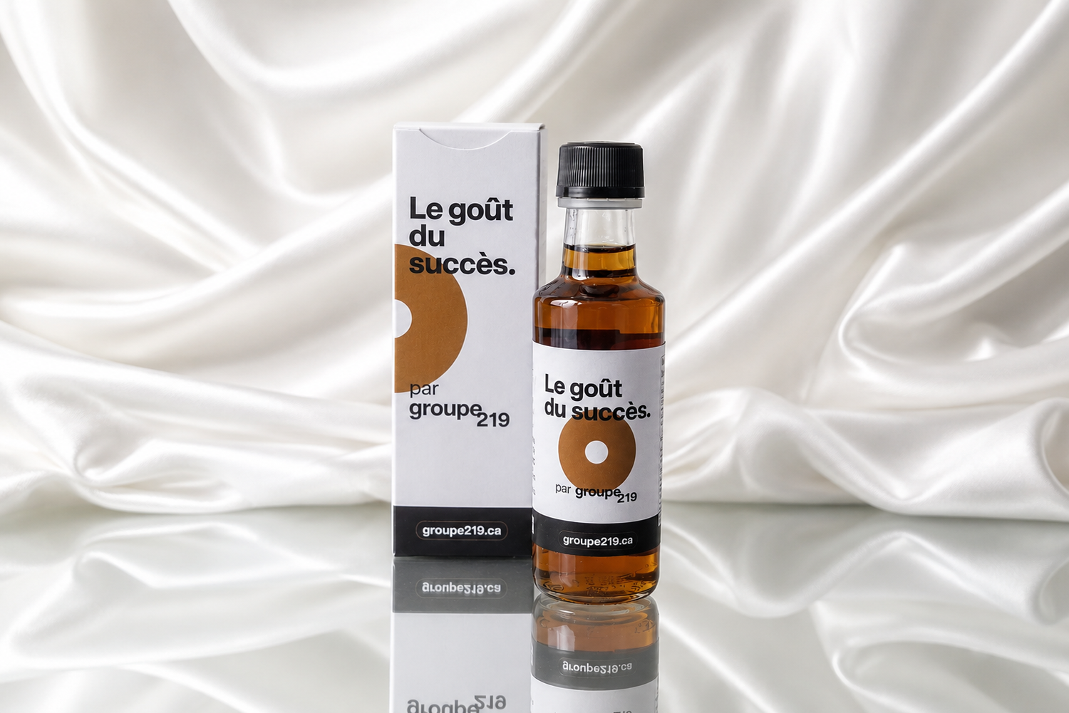 Sirop d'érable 100% pur et biologique avec étiquette personnalisée dans son boîtier personnalisé